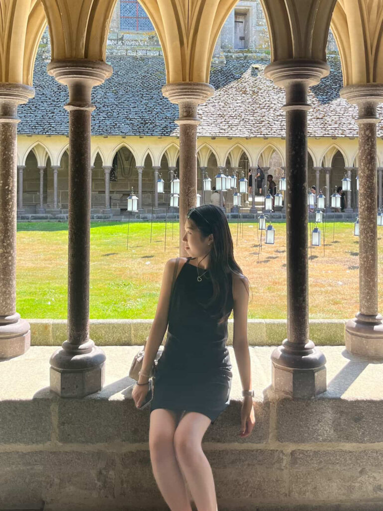 フランスのÉcole centrale de Lyonに交換留学している千愛さん